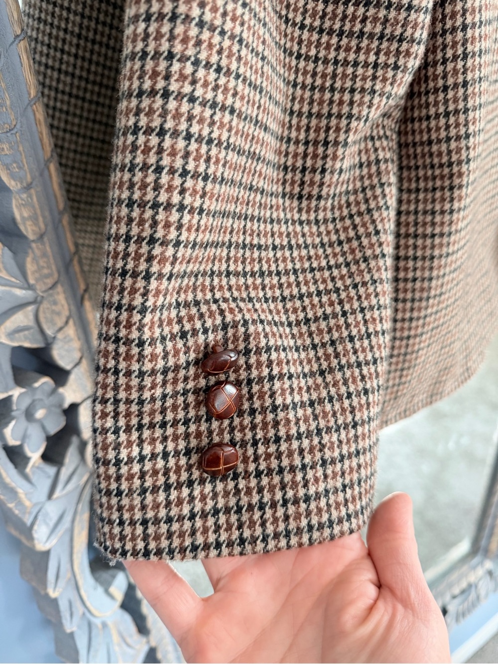 Vintage Houndstooth Tailored Blazer - Picture 9 of 13